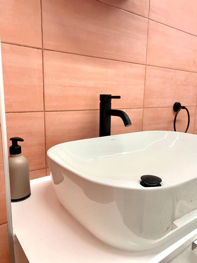 Flat 126 Apartment อเล็กซานโดรโพลิส ภายนอก รูปภาพ